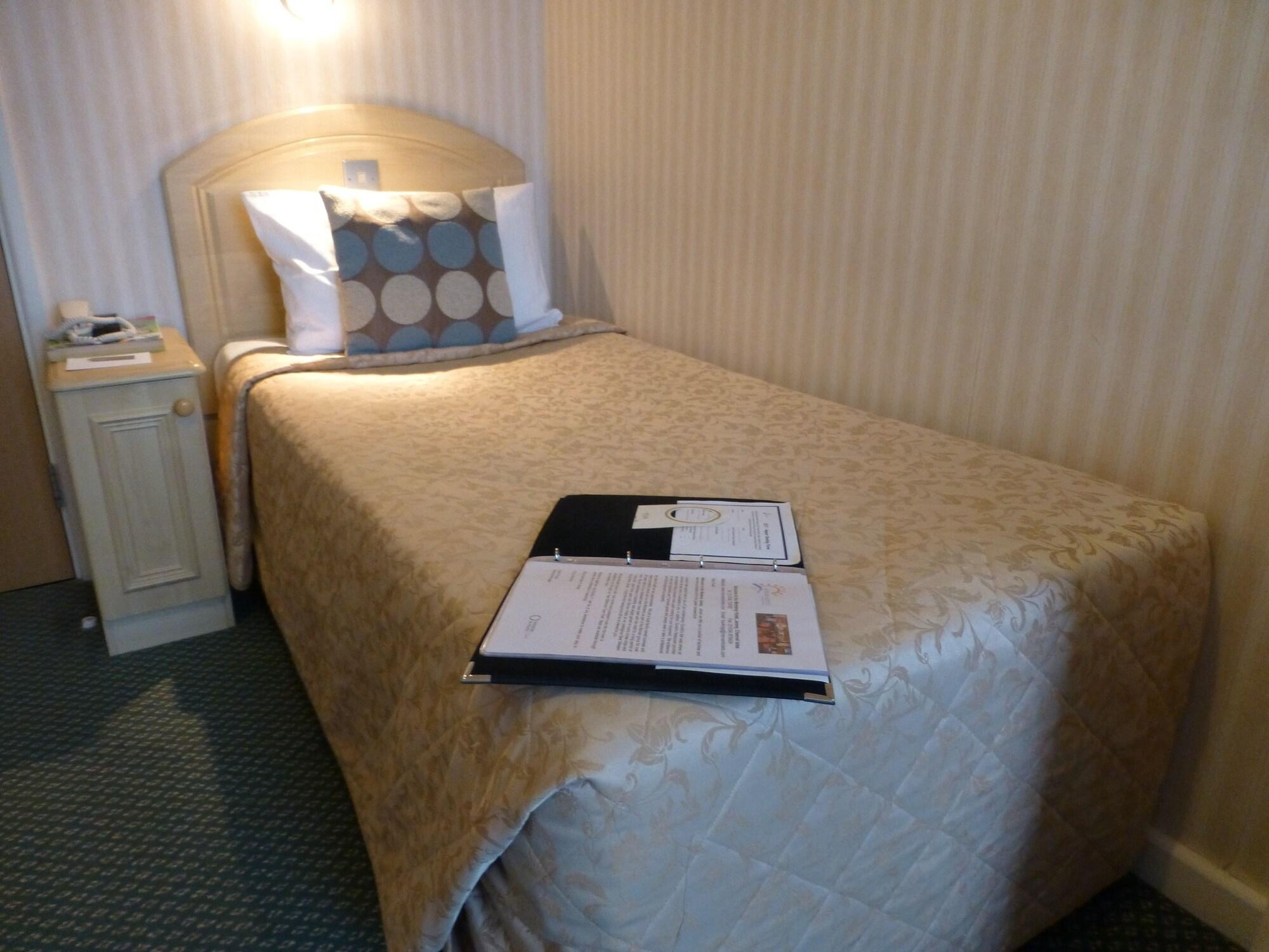 Fort D'Auvergne Hotel Saint Helier Jersey エクステリア 写真